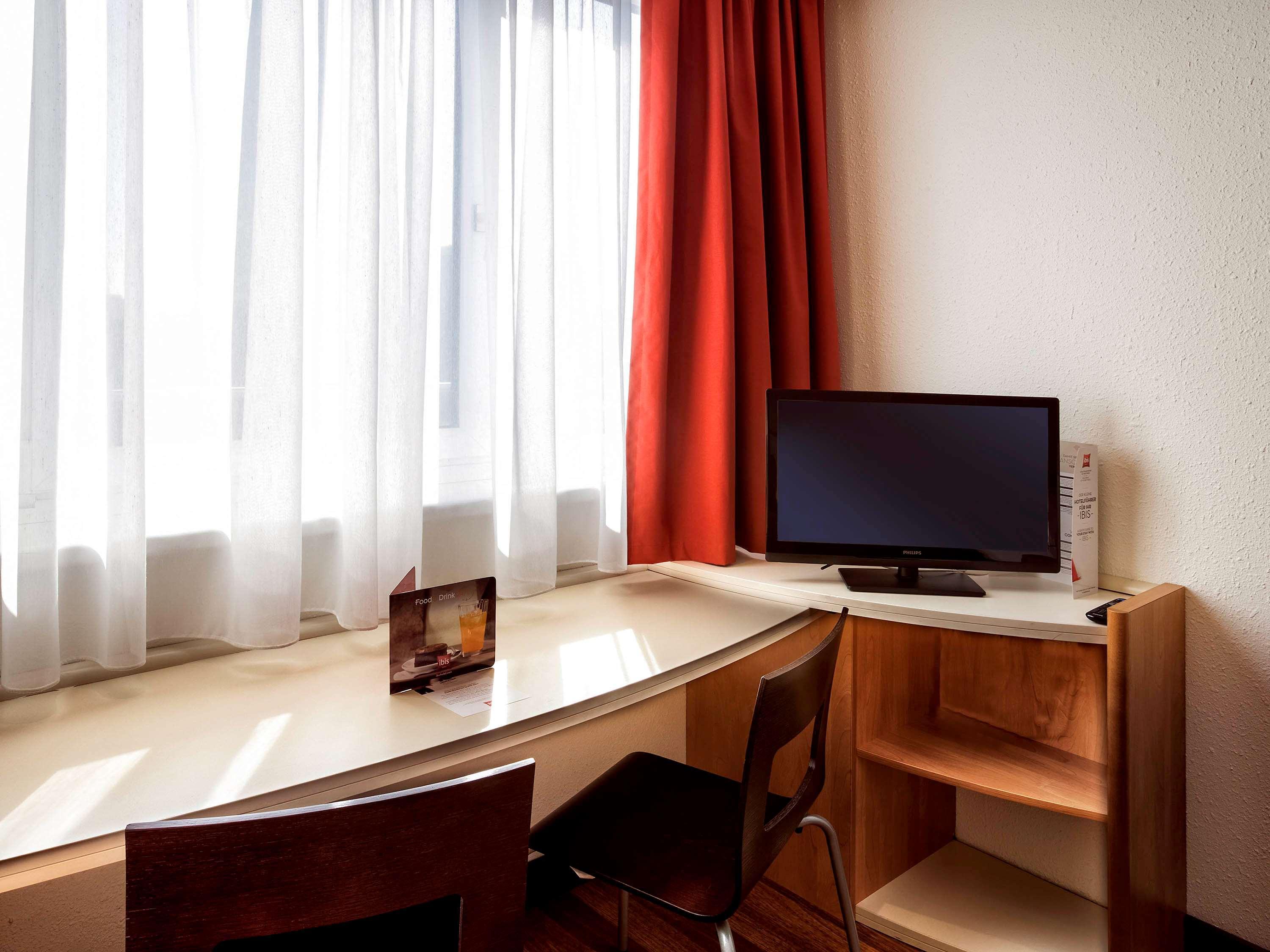 Ibis Linz City Екстериор снимка
