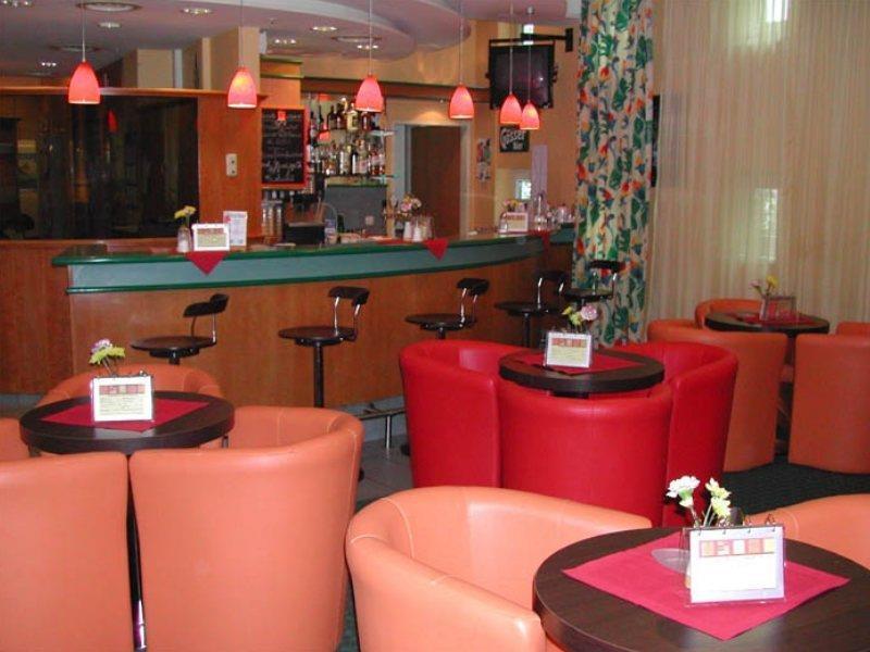 Ibis Linz City Екстериор снимка