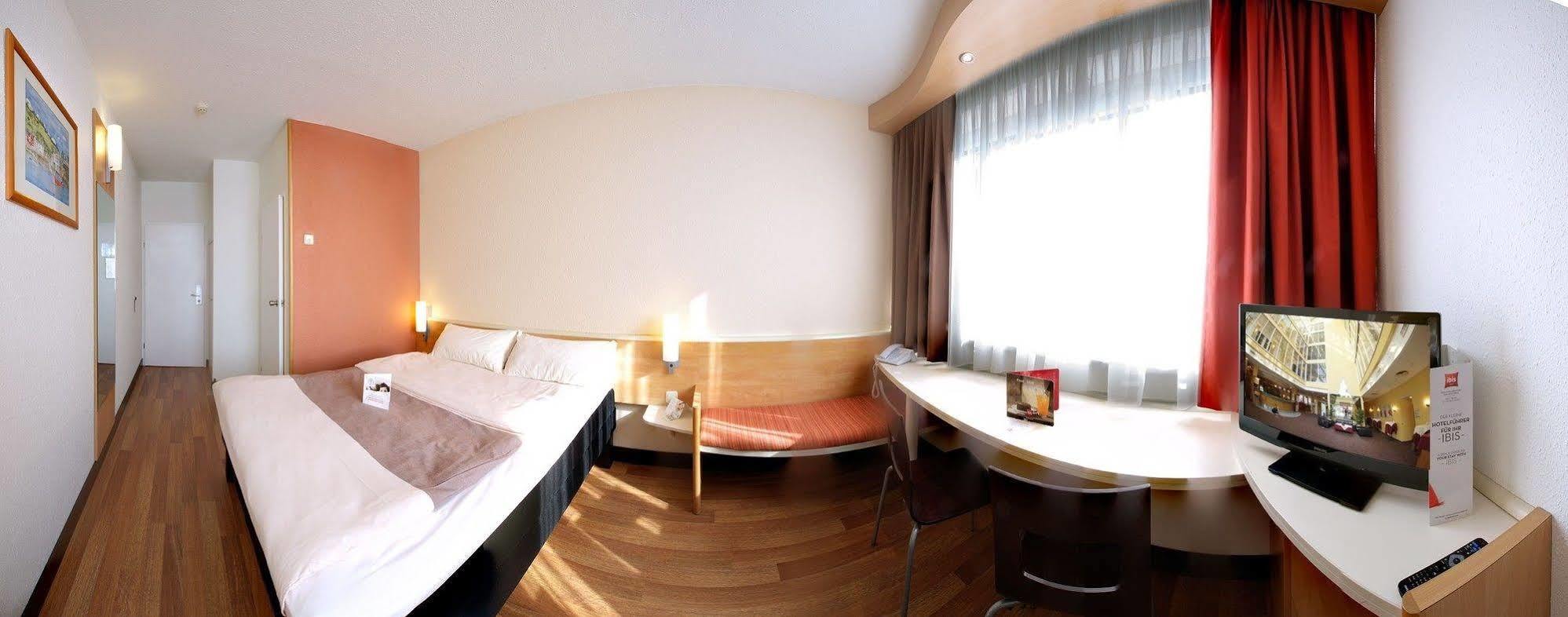 Ibis Linz City Екстериор снимка