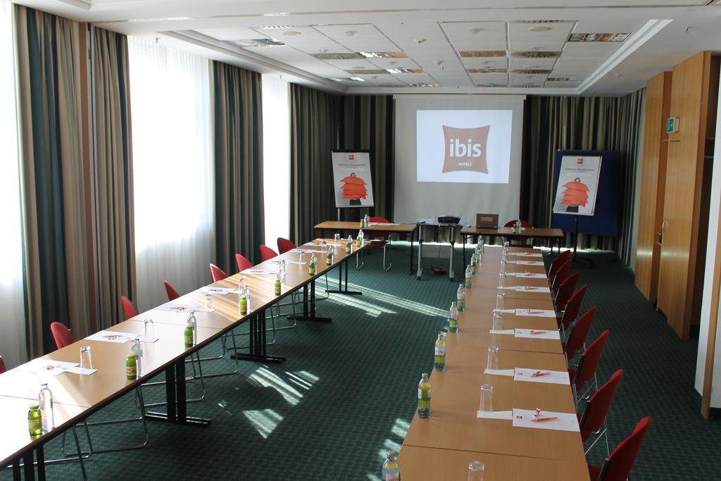 Ibis Linz City Екстериор снимка
